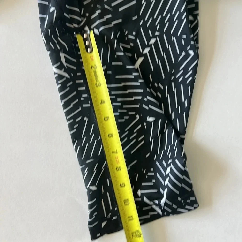 Nike Women’s Pro 11 Bash Training Shorts White/Black/Volt Size Medium - Picture 11 of 11